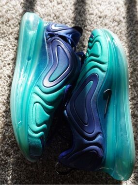 Nike Air Max 720s — Northern Lights Aurora | Size US 7Y / Women’s 8.5